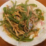 中国料理 龍薫 - 豚肉とピーマンの細切り炒め