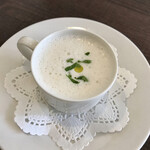 ビストロ デ シュナパン - 新玉葱のスープ