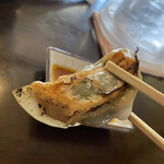 麺dining けいず - 皮が半透明で紫蘇が透けて見えます