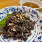 炭火焼肉牛小屋 - 和牛センマイ刺し