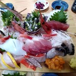 にし与 - お刺身盛り合わせ