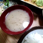 にし与 - みそ汁