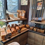 アールベイカー - 1本丸ごとはコーナーに置いてありました