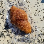 アールベイカー - お米のもちもちクロワッサン＠190円