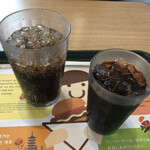 モスバーガー - コーラとアイスコーヒー
