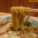 煮干らぁめん 有頂天 - 麺アップ