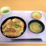 ミールマックス - カツ丼（税込み520円）