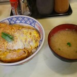 あけぼの - かつ丼、味噌汁