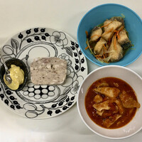 フィオッキ - 二宮鶏のテリーヌ（1400円）、トリッパのトマト煮込み（1200円）、魚と野菜のマリネ（1000円）