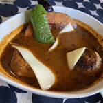 Kawaraya soup curry - 豚角煮にチーズトッピング