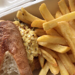 MAKUHARI BREWERY - メカジキフィッシュバーガー