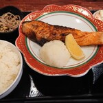 Yatai Sakaba Agurashi - 銀鮭塩焼き定食