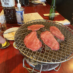 焼肉赤身にくがとう - 