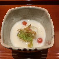 室町 唯 - 