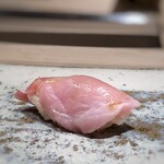 菊鮨 - トロ（気仙沼・81ｋｇ・やま幸）・・トロらしい上品な脂を感じ好み。