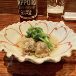鮨 あお - つぶ貝と菜の花のお浸し
      お出汁が優しい味わい、菜の花の苦味は僅かに感じる程、柔らかで春を感じます。