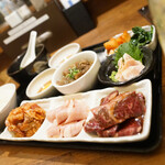 大衆炭火焼肉ジンギスカン ホルモン酒場 風土. - 