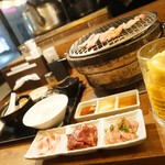 大衆炭火焼肉ジンギスカン ホルモン酒場 風土. - 