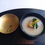 ひのきざか - 椀物：焼鰤と餅の白味噌仕立