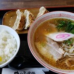 中華そば 真心 - 餃子とラーメンのセット