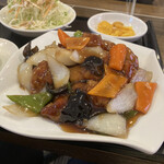 中華料理 金海閣 - 酢豚　肉の量半端ない！700円