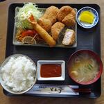 とん亭 - 特製盛合せ定食1470円