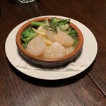 Kitchen ＆ Bar No7 - 海老と町田野菜のアヒージョ