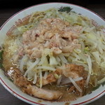 ラーメン二郎 - 小ラーメン・野菜少な目・アブラマシ