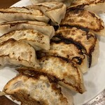 中華料理 餃子の店 三幸園 - 焼き餃子