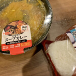 まいばすけっと - 料理写真:スープカレー /298
スパイスのインパクト強め