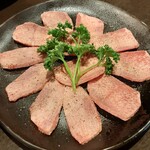 炭火焼肉 やまもと - 