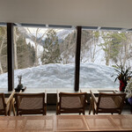 レヴォ - フロント