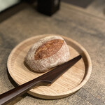 レヴォ - 自家製パン3