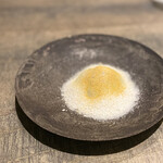 レヴォ - あんぽ柿にマスカルポーネリコッタチーズパウダー