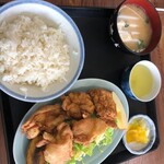 みのり食堂 - 鳥唐揚げ定食