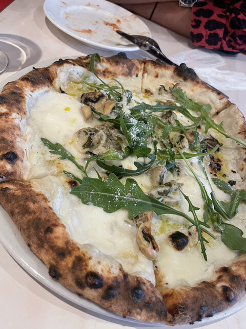 アズーリ Pizzeria Azzurri 三宮 神戸市営 ピザ 食べログ