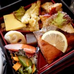 呑呑 - 幕の内定食