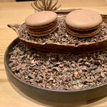 ロランジュ - チョコレートマカロン