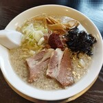 煮干中華 あさり - 辛味そば(塩)750円