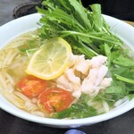 タニタカフェ - 和出汁で仕上げた蒸し鶏と野菜のフォー