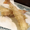天ぷら新宿つな八 - 料理写真:活の車海老です。内側は半レア