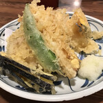 蕎麦処 とみ田 - 天ぷら盛合わせ1,350円