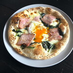 東京基地 - ビスマルクピッツァ