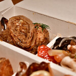 PARIYA - 【4 DELI BOX@1,480円】サーモンのハニーマスタードロースト(+100円)