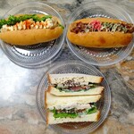 ベルナール - ◆も～っととびきりサンド・パストラミ・サクッと鶏竜田ドッグ・お好みメンチドッグ◆♪
✿左下から時計回りに♪