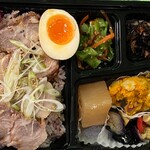 弁当カチャカチャ - チャーシュー丼とおかず