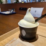 ジョンソンズティーラウンジ - 別海町のソフトクリーム(セット350円税)です。