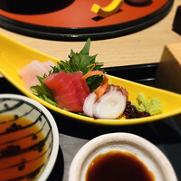 うなぎ和食  しら河 今池ガスビル店 - はまち、鮪、蛸　新鮮です♪