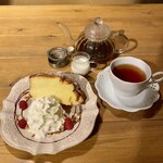 Cat Cafe てまりのおうち - 人間のおやつ