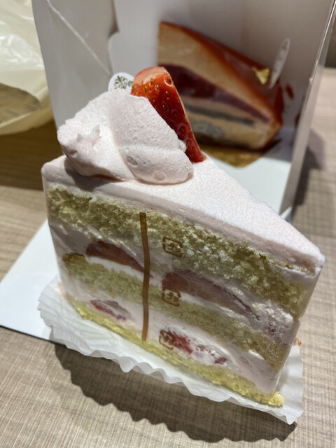 ラトリエ ドゥ アンティーク L Atelier De Antique 石川町 ケーキ 食べログ